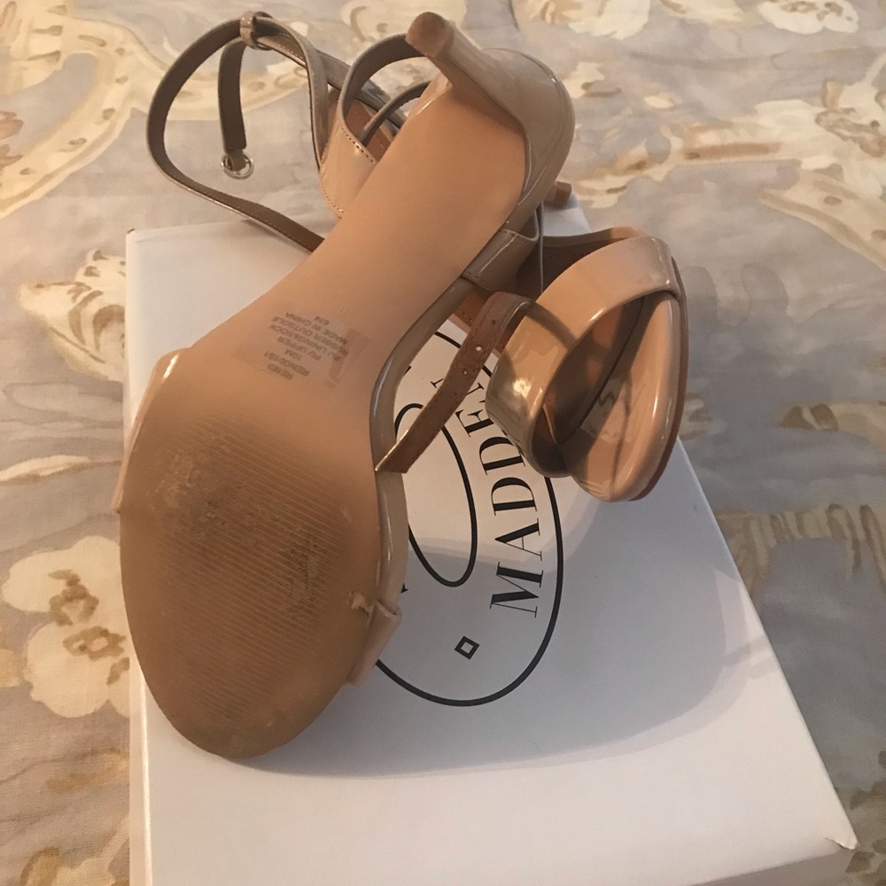 Shoes - Picture 4 of 4